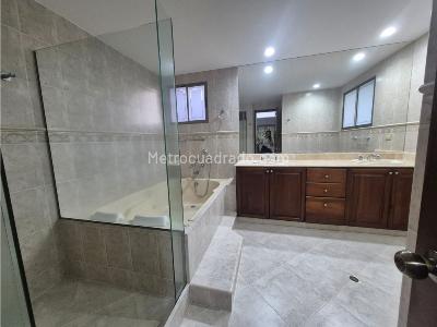 Casa de 4 alcobas en venta en La Calera, Medellín, 878 m² · foto 18 de 20