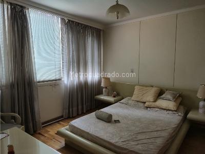 Apartamento de 4 alcobas en venta en Poblado Los Balsos, Medellín, 260 m² · foto 11 de 17