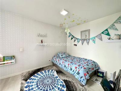 Apartamento en venta en Milla De Oro, Medellín · foto 9 de 13