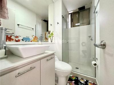 Apartamento en venta en Milla De Oro, Medellín · foto 10 de 13