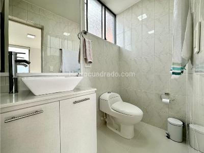 Apartamento en venta en Milla De Oro, Medellín · foto 11 de 13