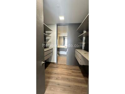 Apartamento en venta en El Poblado, Medellín · foto 11 de 15