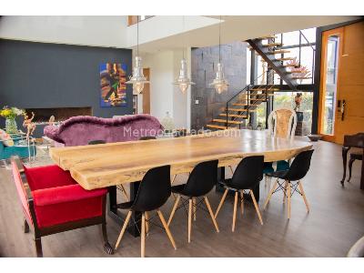 Casa de 4 alcobas en venta en Alto De Las Palmas, Envigado, 1603 m² · foto 2 de 6