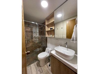 Apartamento de 3 alcobas en venta en Laureles, Medellín, 141 m² · foto 16 de 18