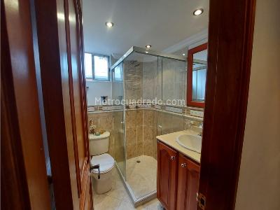 Casa de 3 alcobas en venta en Itagui, Itagüí, 213 m² · foto 9 de 20