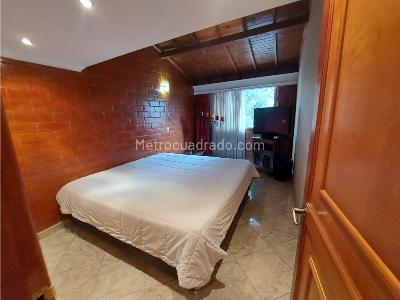 Casa de 3 alcobas en venta en Itagui, Itagüí, 213 m² · foto 16 de 20