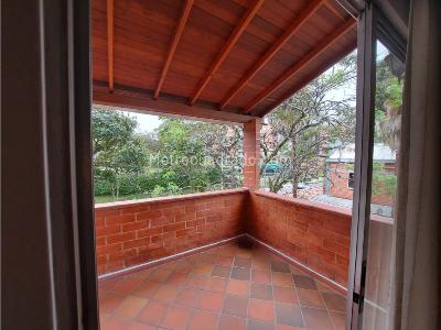 Casa de 3 alcobas en venta en Itagui, Itagüí, 213 m² · foto 20 de 20