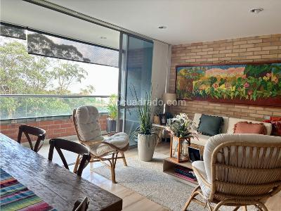 Apartamento de 3 alcobas en venta en Loma Del Chocho, Envigado, 126 m² · foto 3 de 17
