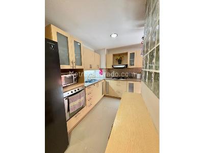 Apartamento de 3 alcobas en venta en Loma Del Chocho, Envigado, 126 m² · foto 7 de 17