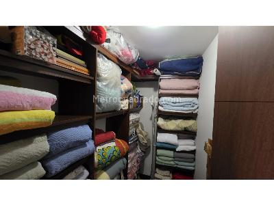 Apartamento de 3 alcobas en venta en Loma Del Chocho, Envigado, 126 m² · foto 15 de 17