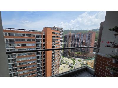 Apartamento en venta en Altos Del Poblado, Medellín · foto 8 de 20