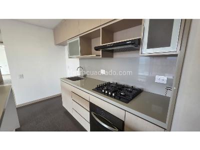 Apartamento de 3 alcobas en venta en Altos Del Poblado, Medellín, 90 m² · foto 6 de 20