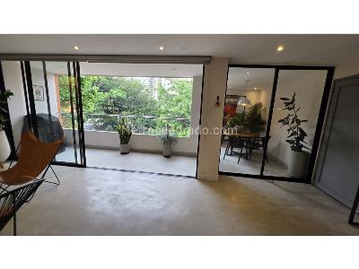Apartamento de 3 alcobas en venta en El Poblado Los Gonzales, Medellín, 204 m² · foto 3 de 20