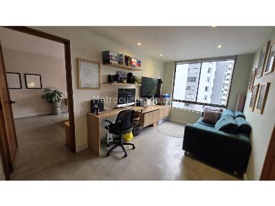 Apartamento de 3 alcobas en venta en El Poblado Los Gonzales, Medellín, 204 m² · foto 13 de 20