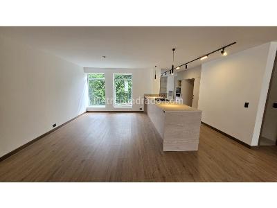 Apartamento de 3 alcobas en venta en Milla De Oro, Medellín, 205 m² · foto 5 de 20