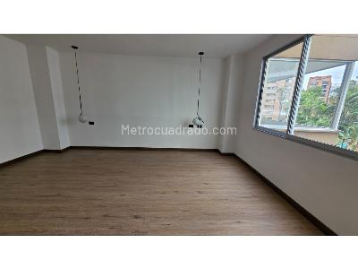 Apartamento de 3 alcobas en venta en Milla De Oro, Medellín, 205 m² · foto 13 de 20
