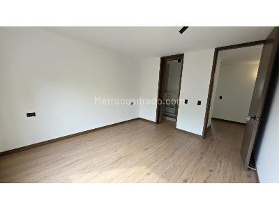 Apartamento de 3 alcobas en venta en Milla De Oro, Medellín, 205 m² · foto 16 de 20