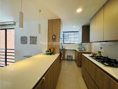 Apartamento de 3 alcobas en venta en Los Parra, Medellín, 154 m² · foto 11 de 20