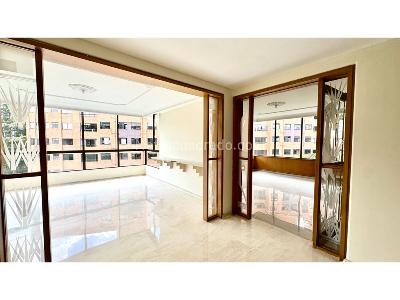 Apartamento de 4 alcobas en venta en Poblado Milla De Oro, Medellín, 260 m² · foto 5 de 11