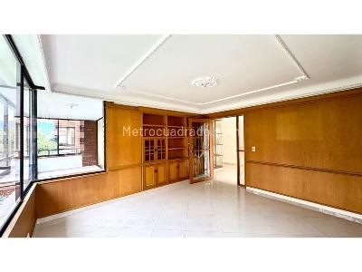Apartamento de 4 alcobas en venta en Poblado Milla De Oro, Medellín, 260 m² · foto 7 de 11
