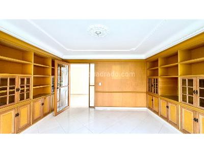 Apartamento de 4 alcobas en venta en Poblado Milla De Oro, Medellín, 260 m² · foto 8 de 11