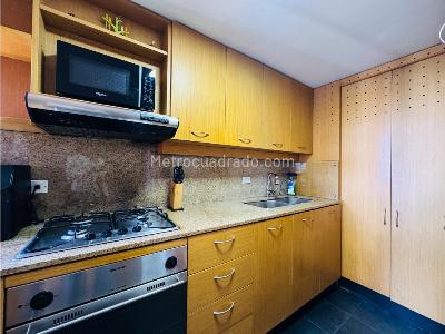 Apartaestudio en venta en Castropol, Medellín, 59 m² · foto 4 de 12