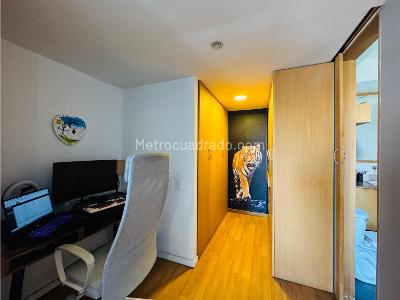 Apartaestudio en venta en Castropol, Medellín, 59 m² · foto 11 de 12