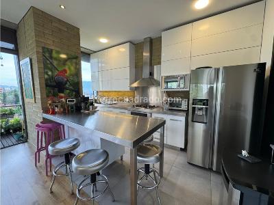 Apartamento de 1 alcoba en venta en El Poblado Provenza, Medellín, 128 m² · foto 3 de 14
