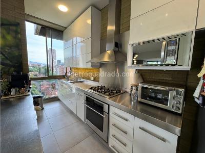 Apartamento de 1 alcoba en venta en El Poblado Provenza, Medellín, 128 m² · foto 4 de 14