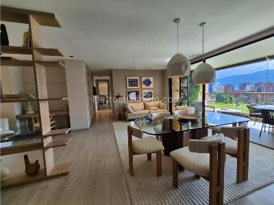 Apartamento de 3 alcobas en venta en Poblado Los Balsos, Medellín, 132 m² · foto 2 de 20