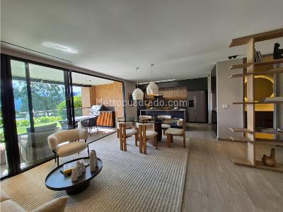 Apartamento de 3 alcobas en venta en Poblado Los Balsos, Medellín, 132 m² · foto 3 de 20