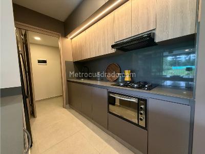 Apartamento de 2 alcobas en venta en Poblado Ciudad Del Rio, Medellín, 65 m² · foto 2 de 18