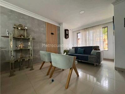 Apartamento de 3 alcobas en venta en Laureles, Medellín, 152 m² · foto 6 de 18
