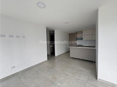 Apartamento de 3 alcobas en venta en Sabaneta, Sabaneta, 77 m² · foto 4 de 20