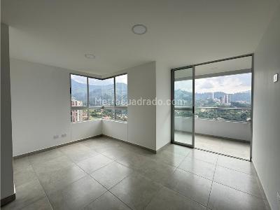 Apartamento de 3 alcobas en venta en Sabaneta, Sabaneta, 77 m² · foto 10 de 20