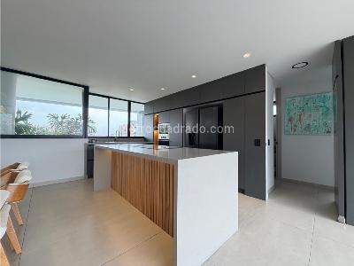 Apartamento de 4 alcobas en venta en El Poblado El Tesoro, Medellín, 230 m² · foto 4 de 20
