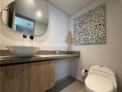 Apartamento de 4 alcobas en venta en El Poblado El Tesoro, Medellín, 230 m² · foto 9 de 20