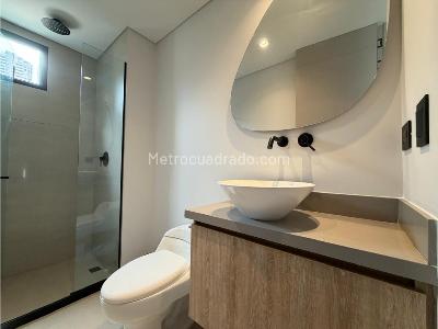 Apartamento de 4 alcobas en venta en El Poblado El Tesoro, Medellín, 230 m² · foto 18 de 20