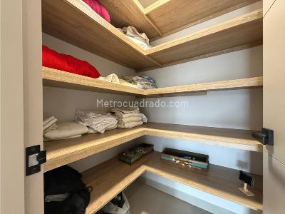 Apartamento de 4 alcobas en venta en El Poblado El Tesoro, Medellín, 230 m² · foto 19 de 20