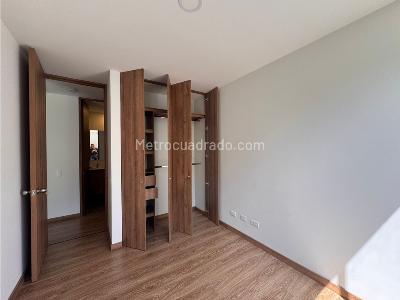 Apartamento de 2 alcobas en venta en Altos Del Trianon, Envigado, 65 m² · foto 15 de 15