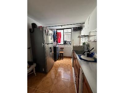 Apartamento de 3 alcobas en venta en La Floresta, Medellín, 56 m² · foto 8 de 20