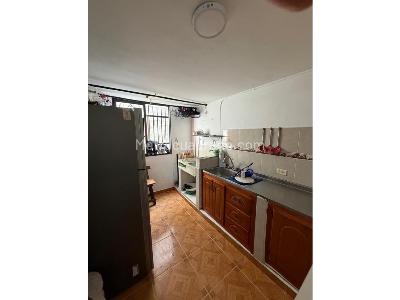 Apartamento de 3 alcobas en venta en La Floresta, Medellín, 56 m² · foto 10 de 20