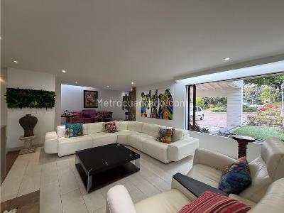 Casa de 5 alcobas en venta en Sur, Medellín, 643 m² · foto 3 de 20