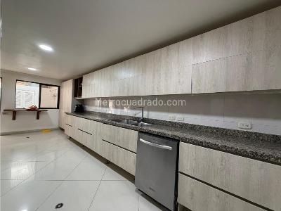 Casa de 5 alcobas en venta en Sur, Medellín, 643 m² · foto 10 de 20