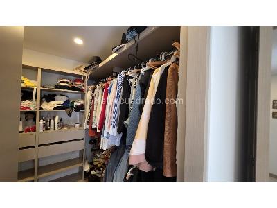 Apartamento de 3 alcobas en venta en Poblado Altos Del Poblado, Medellín, 122 m² · foto 16 de 20