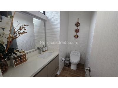 Apartamento de 3 alcobas en venta en Poblado Altos Del Poblado, Medellín, 122 m² · foto 18 de 20