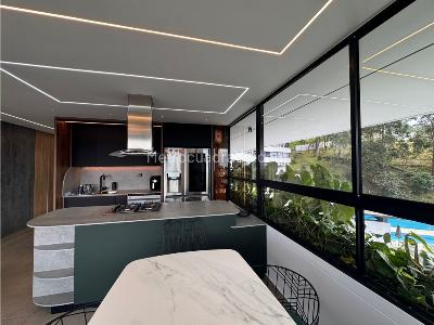 Apartamento de 2 alcobas en venta en Las Palmas, Medellín, 135 m² · foto 2 de 20