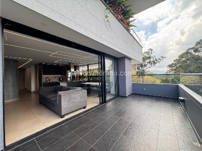 Apartamento de 2 alcobas en venta en Las Palmas, Medellín, 135 m² · foto 8 de 20