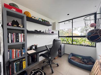 Apartamento de 2 alcobas en venta en Las Palmas, Medellín, 135 m² · foto 19 de 20