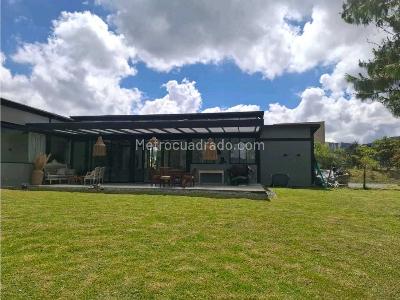 Casa de 3 alcobas en venta en Alto Del Escobero, Envigado, 260 m² · foto 7 de 20